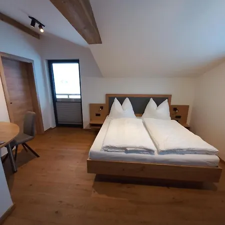 アパート Haus Kirchner フラッハウ